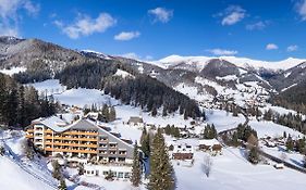 Hotel St Oswald Bad Kleinkirchheim 4*